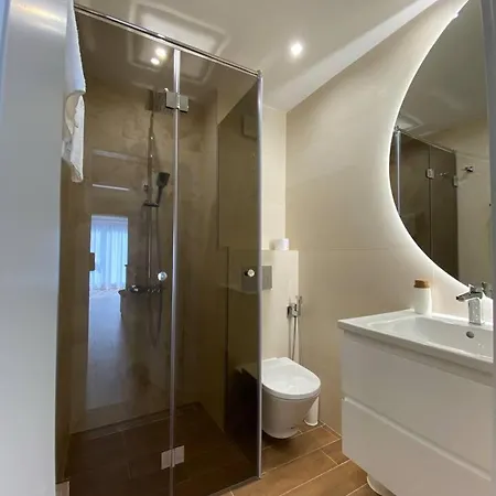 Gran Capital Mountain Viewfree Parkingev Charger Apartment *